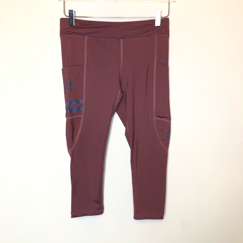 Virus capri leggings  Size Small